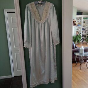 Gorgeous Vintage Christian Dior Pale Blue Satin & Lace Nightgown